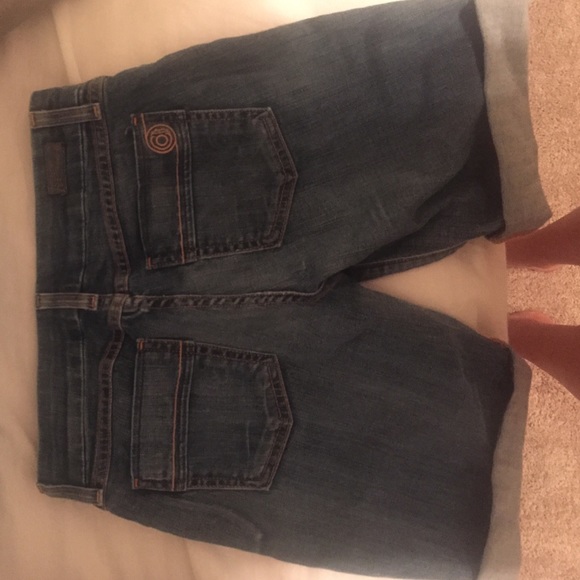 Shorts - Picture 4 of 4