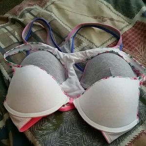 Bundle for clothescupboard