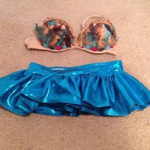 Super cute turquoise rave skirt
