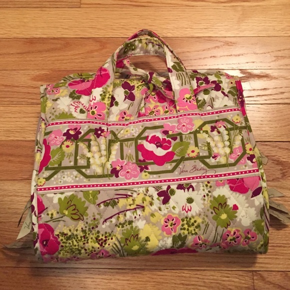 Vera Bradley hanging toiletry bag