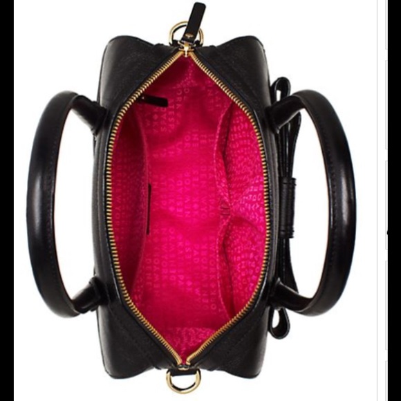 🎉2xHOST PICK🎉Gorgeous Kate Spade Bag w/Dust Bang - Picture 4 of 4