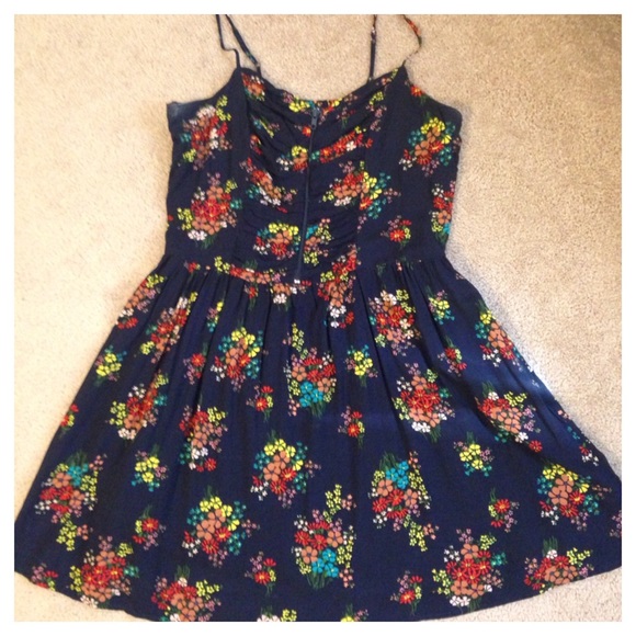 Other Dresses & Skirts - Zip front dress❤️💙