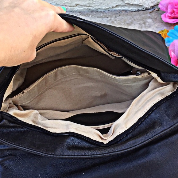 ❗️🚫SOLD❗️Pink Ombré Meridian Crossbody - Picture 4 of 4