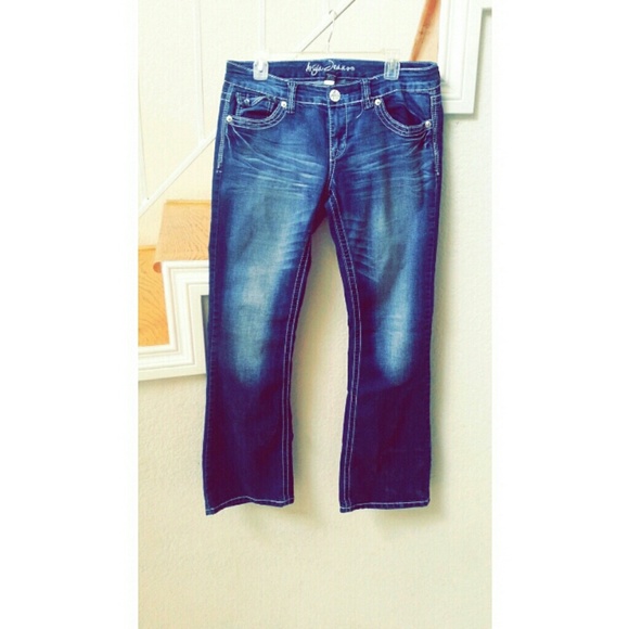 Ariya Jeans
