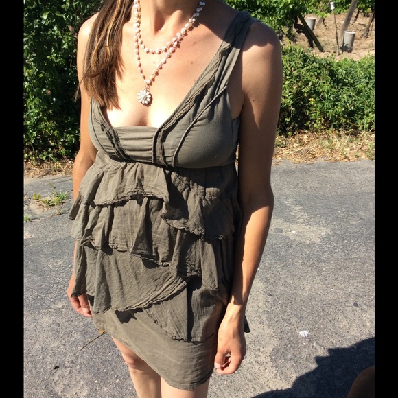 Tiered Peplum Dress           🍁REDUCED FROM $12🍁