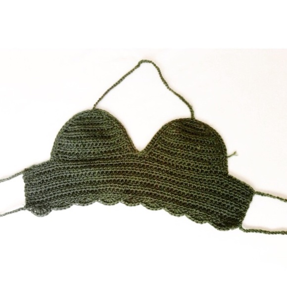 Scallop crop top