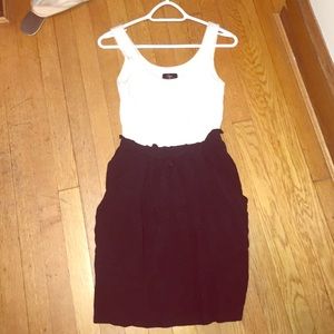 Aqua black and white dress with pockets!