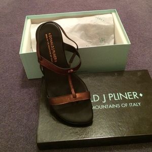 Donald pliner sandals