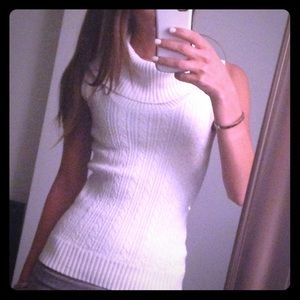 BCBG Light tweed turtle neck tank