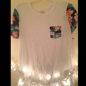 floral sleeves and pocket