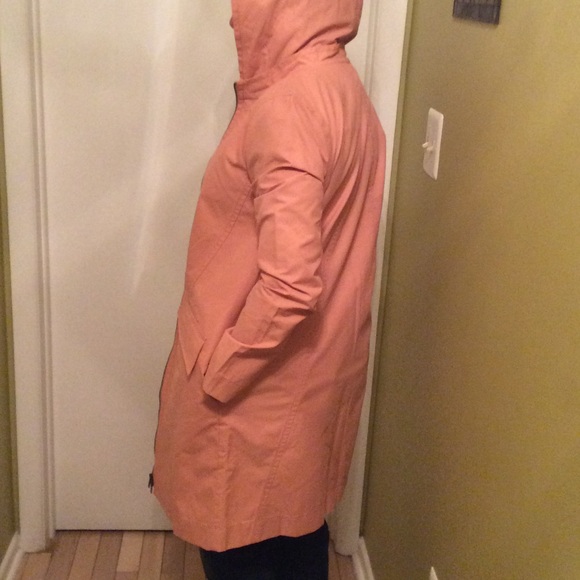 New Rain coat - Picture 2 of 2