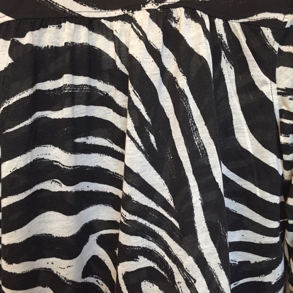 Zebra blouse - Picture 4 of 4
