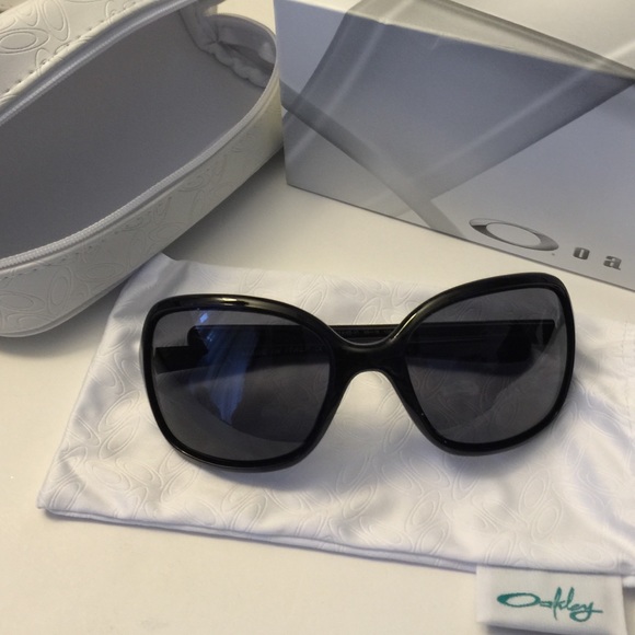 New Oakley sunglasses