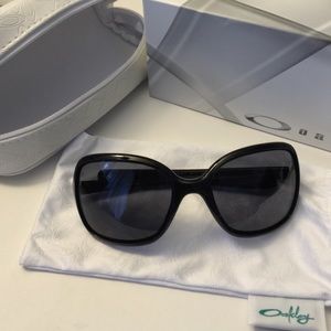 New Oakley sunglasses