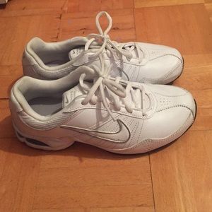 Nike Air Tennis Shoes