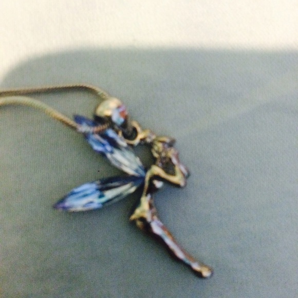TinkerBell Necklace - Picture 2 of 4