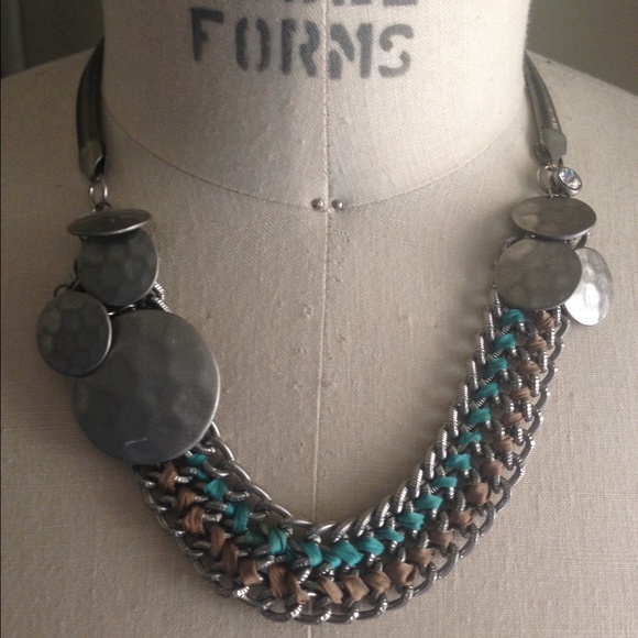 Statement necklace