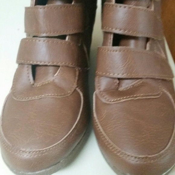 Brown sneaker wedges