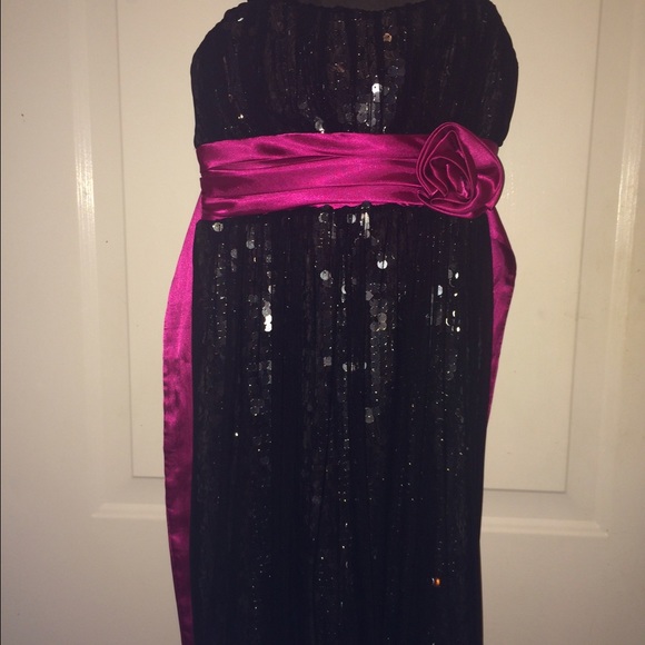 Like New Cocktail Party Dress Sz 7 Young Misses - Picture 3 of 4