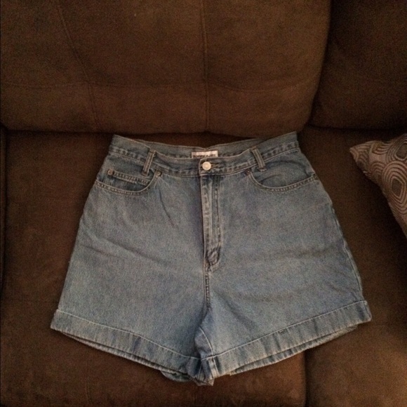 Retro Jean shorts.