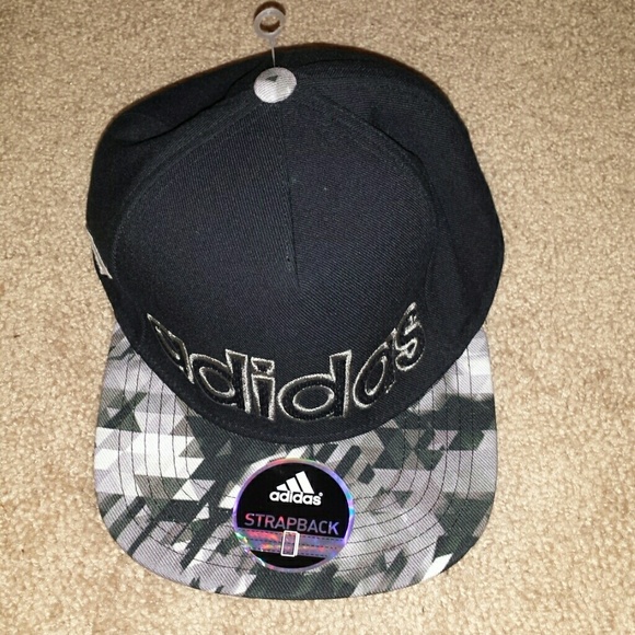 Adidas Snap back