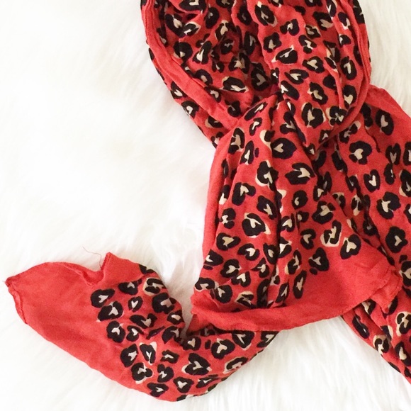 red leopard scarf