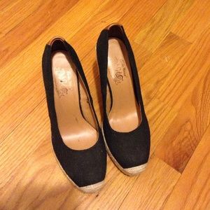 Nine West black wedges