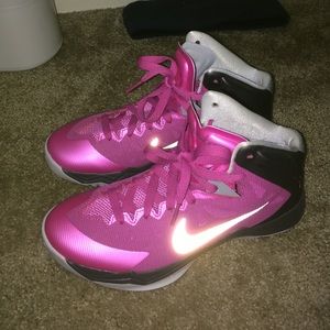 Women's Nike hyper quickness basketball shoes