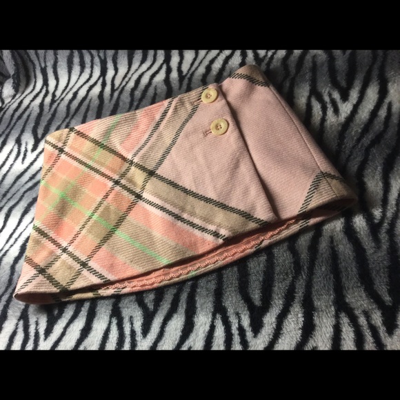 Abercrombie & Fitch Size 00 mini-skirt!!