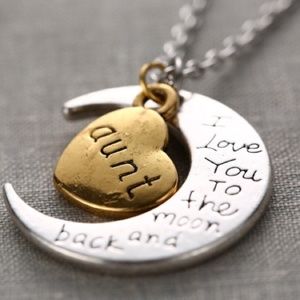 Aunt‼️‼️ necklace