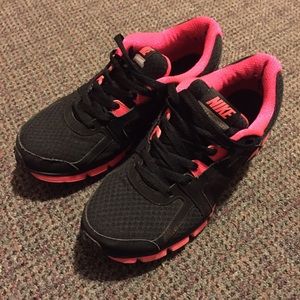 LOWEST price. Nike fusion sneakers