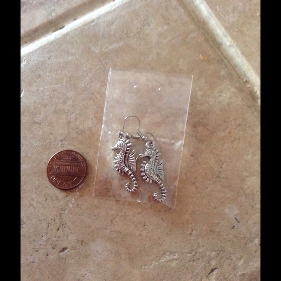 Earring seahorse - Picture 1 of 1