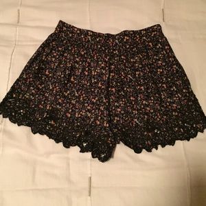 Urban Floral shorts