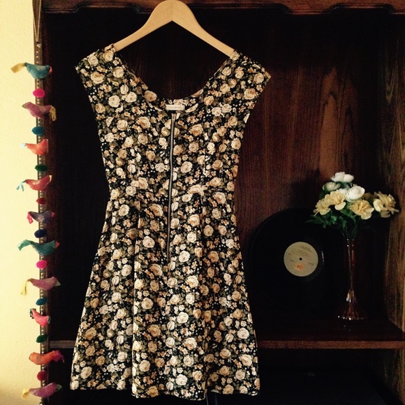 Urban Outfitters Floral Zip Dress