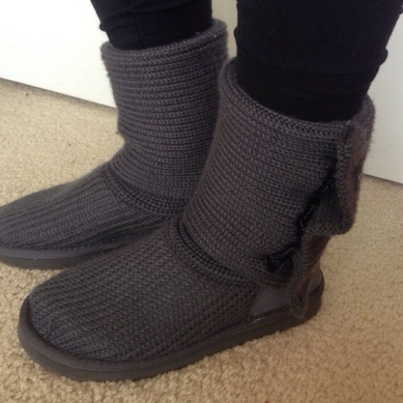 Grey size 8 cardy UGG brand boots - Picture 2 of 3