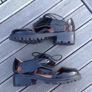 SOLD NWOT Jeffrey Campbells