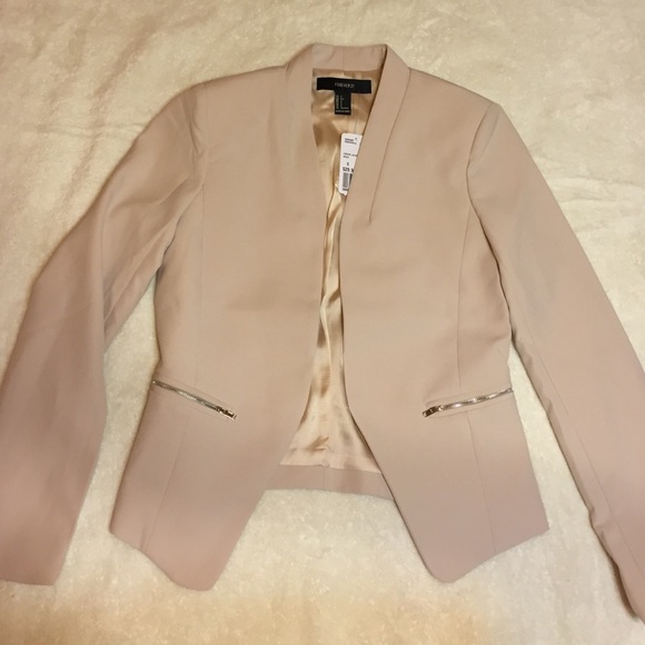 Forever 21 Jackets & Blazers - Forever 21 blazer! Career jacket