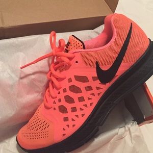 Nike running tennis shoes