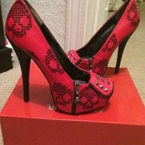 Justfab red and black skull