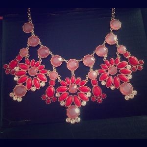 CLEARANCE‼️Arden b statement necklace