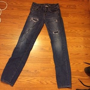 American eagle ripped distressed jeans