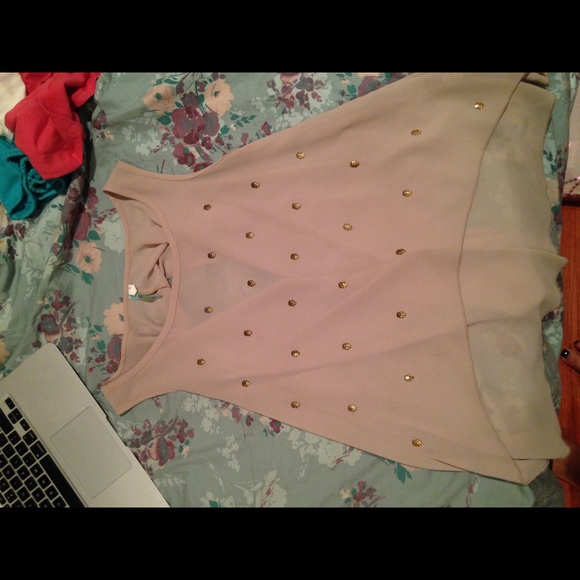 Cute flowy gold skull blouse.