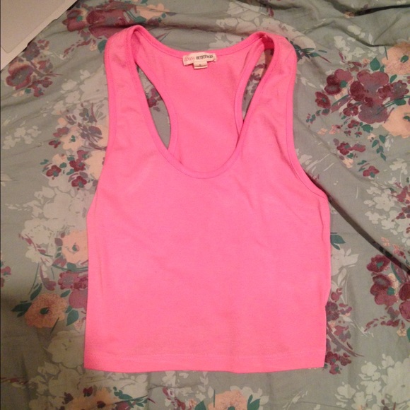 Pink tank top cropped.