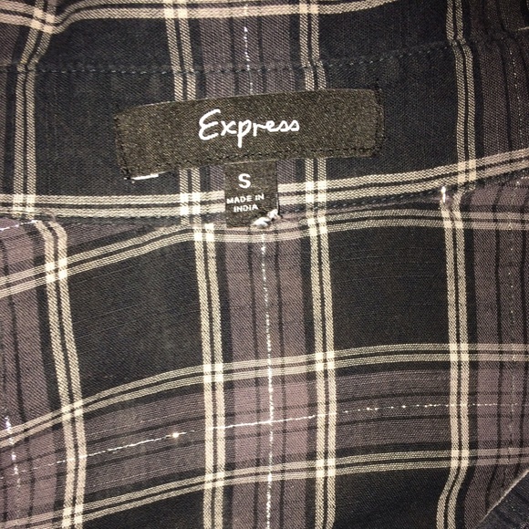 Express Flannel Top🔹 - Picture 2 of 3