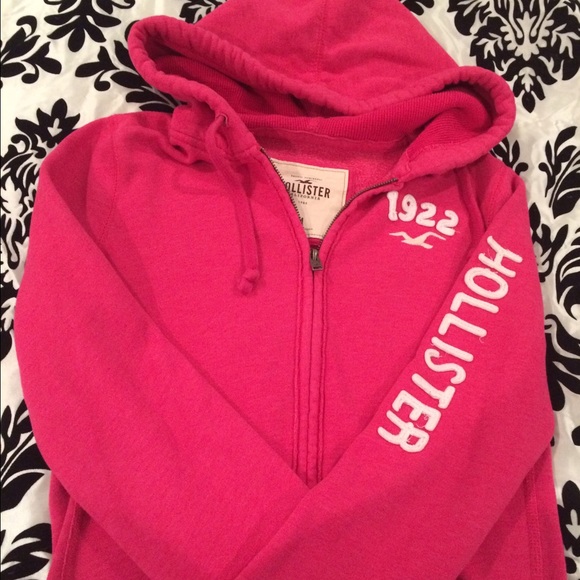 🚫Sold!🎉 Bright pink Hollister zip up hoody