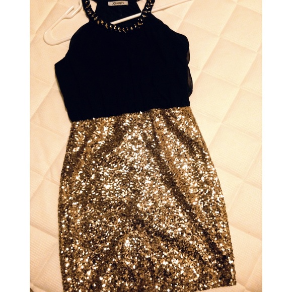 Short dress