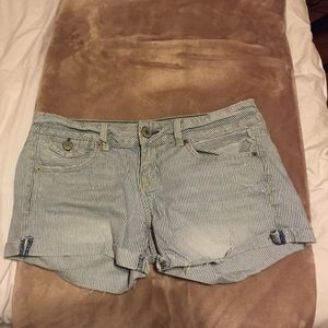 Stripped shorts
