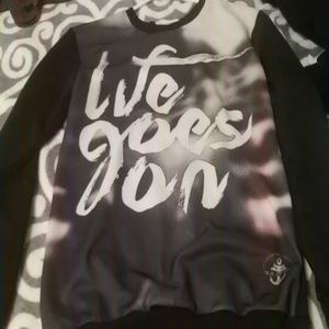 Crew neck
