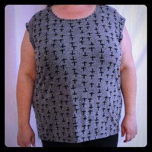 Forever 21+ Gray Top with Crosses, Size 3X