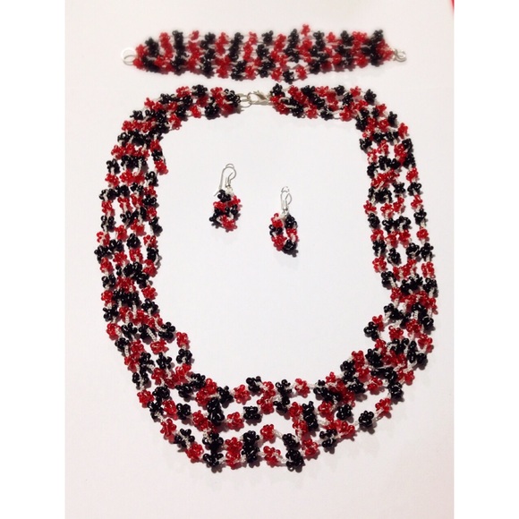 🆕 Handmade Necklace Set - Picture 2 of 3